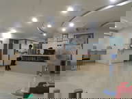 instructor-image